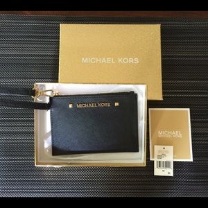 Michael Kors Small Karla Wrislet